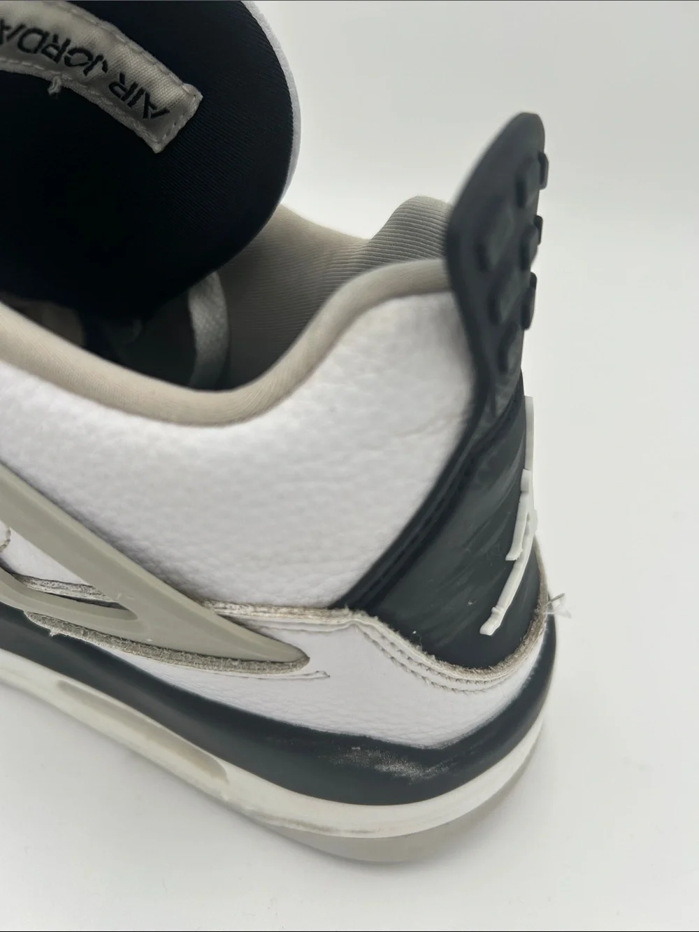 Nike Air Jordan 4 Retro 
